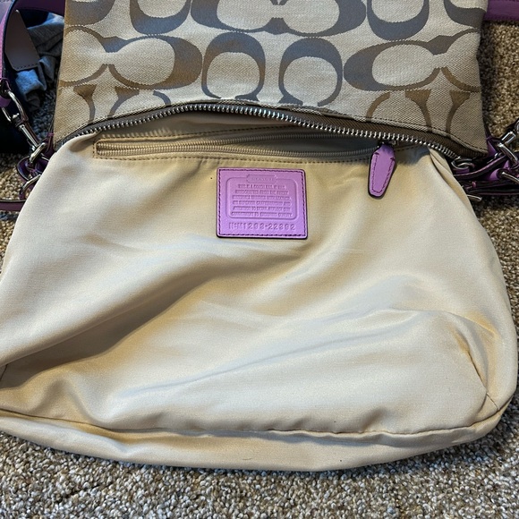 Coach Lavender Bag ( rare hard to find) - Picture 15 of 16